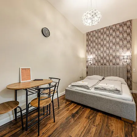 Apartamento Marble Royal & Studio- Near The Park