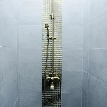 דירה Luxury By Hi5 - Location 3-br בודפשט