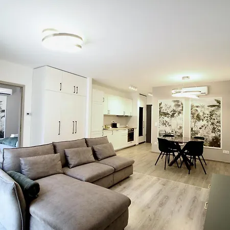 Apartment Erkel Estate At Kalvin Ter, 4 People, 2 Bathroom, Free Parking *