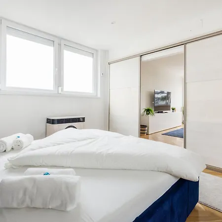 Apartment Tranquil Hideaway On Gellert Hill With Parking