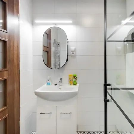 Appartamento Cozy New With Air-conditioning *