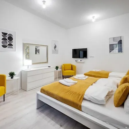 Cozy New With Air-conditioning Appartamento