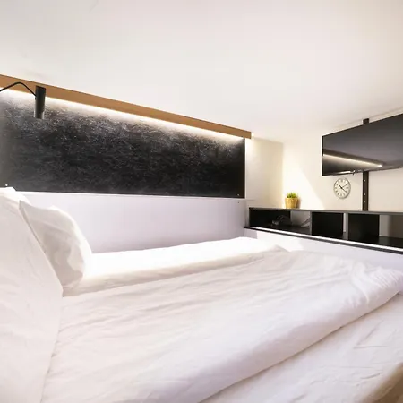 Park Corner Loft Near Heroes' Square Apartamento Budapest