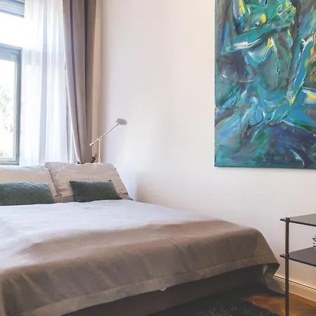 Dolcevita 2 Bedroom *