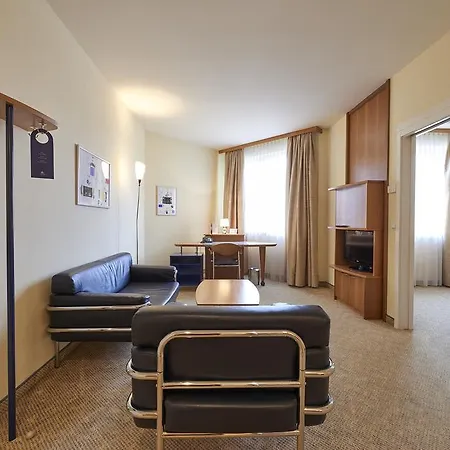 Starlight Hotel 4*