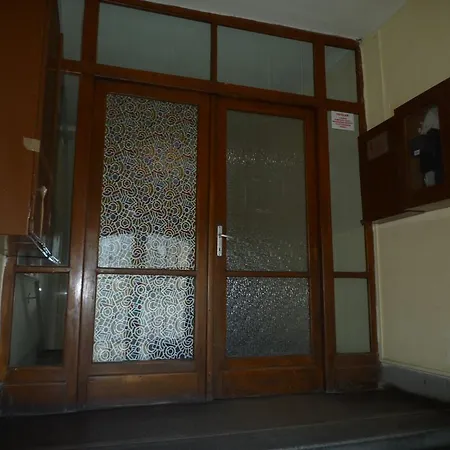 Ors Vezer Beatle 01 Apartment Budapest