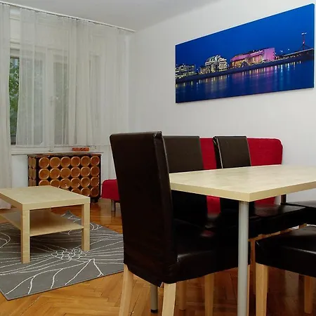 Apartment Green *