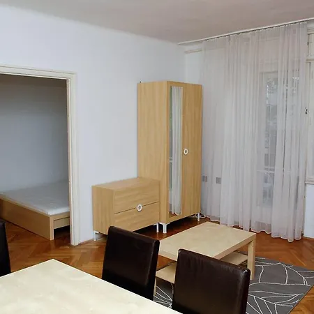 Apartment Green *