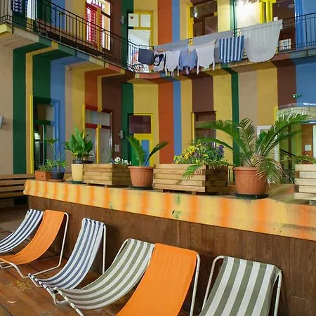 Hostel Casa De La Musica