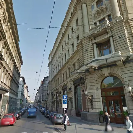 10 House Budget Apartment Budapest