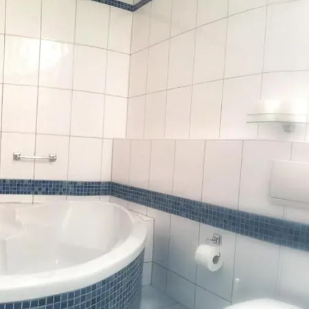 Hotel Luna 3*