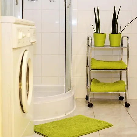 Green Apartment