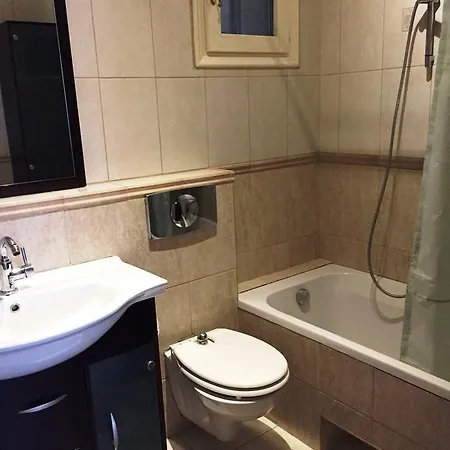 Parkside Apartment *