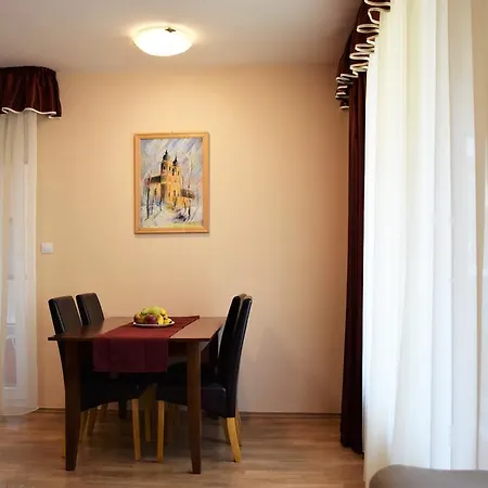 Corvin Deluxe Apartman