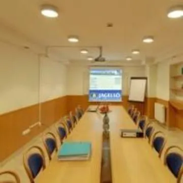 加格尔罗商务酒店