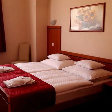 Diana Club 3* Budapešť