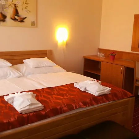 Hotel Diana Club 3*