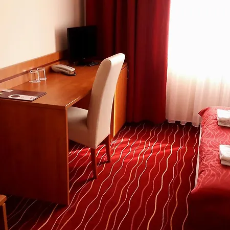Diana Club Hotel 3*