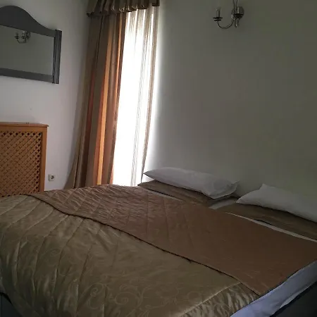 Arato * Budapest