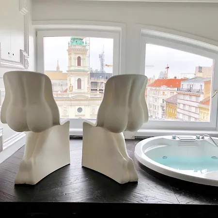 Luxury * Budapest