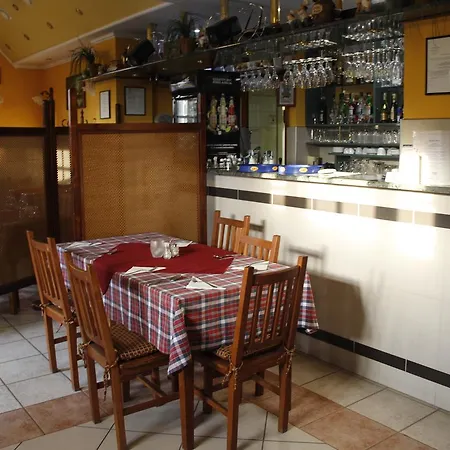 Kisherceg Szallashely Guest house *