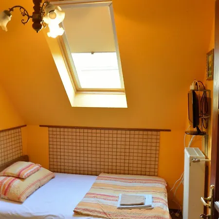 Kisherceg Szallashely Guest house *