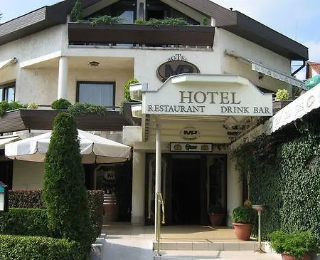 Ξενοδοχείο Molnar 3*