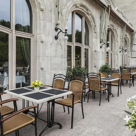 Danubius Gellert 4*