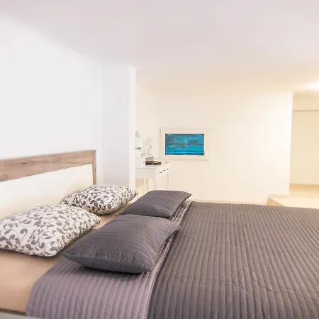 Goldcentral - Stylish - Wine Tasting Access Apartamento Budapest