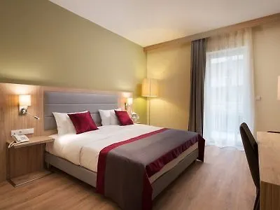 Akeah Verdi Budapest