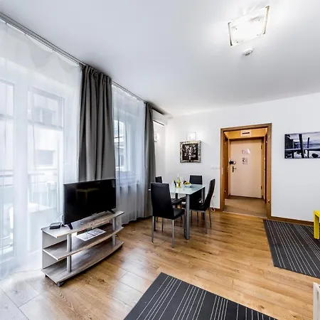 Aparthotel Enjoy 4*
