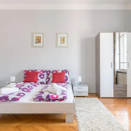 Parkside * Budapest