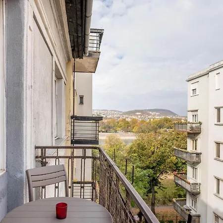 Parkside * Budapest