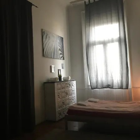 Royal Hostel Nimrod 2* Budapest