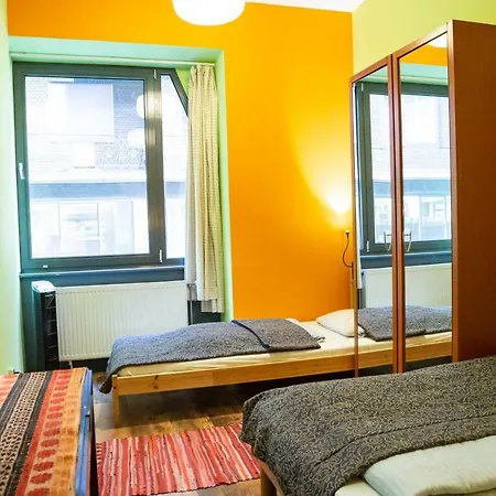 Bazár Hostel *