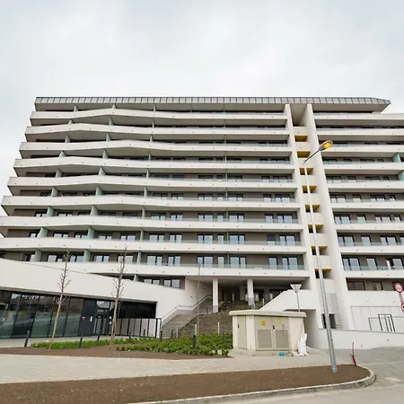 Διαμέρισμα Bpr Chic White With Terrace & A/c & Garage