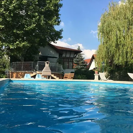 Mercedes Garden Villa Budapest