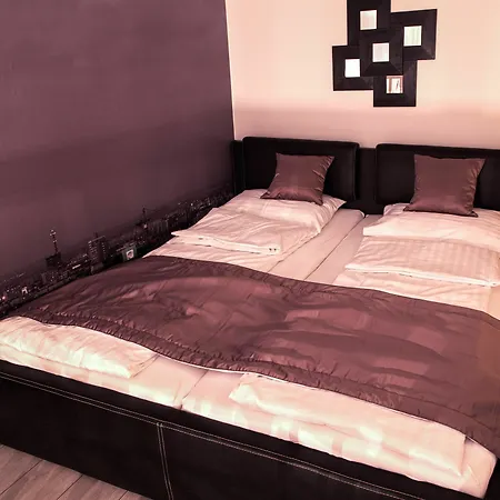 Center Design Hotel 3*
