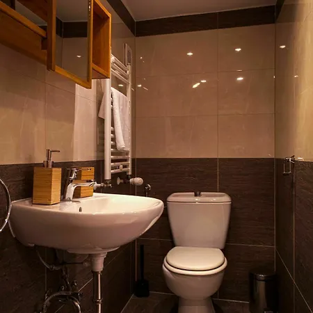 Center Design 3*