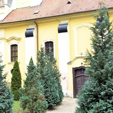 Vaci 2* Budapest