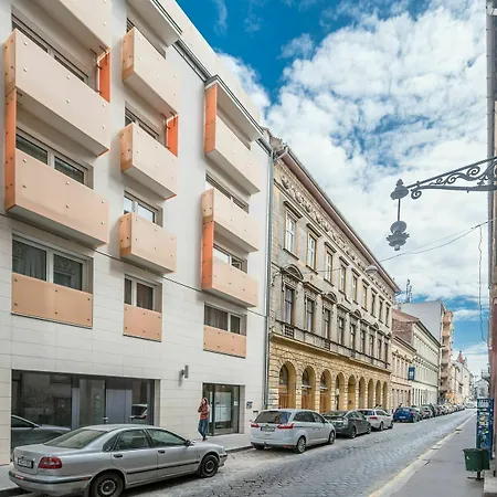 Apartman Oasis At Broadway *