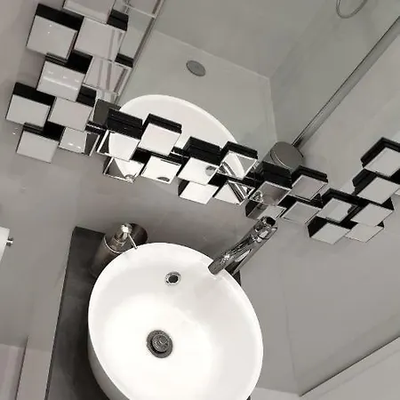 Planet Apartment
