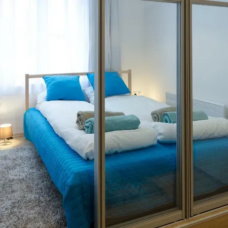 Apartment Cozy And Quiet Near The Parliament *