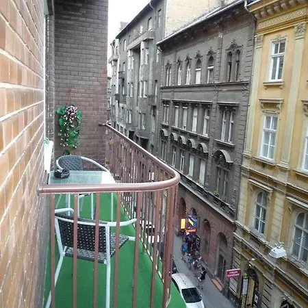 Downtown Dreams Apartment *