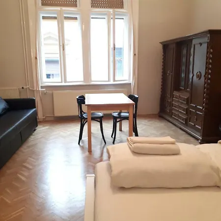 Dob15 Big Apartmán Budapešť