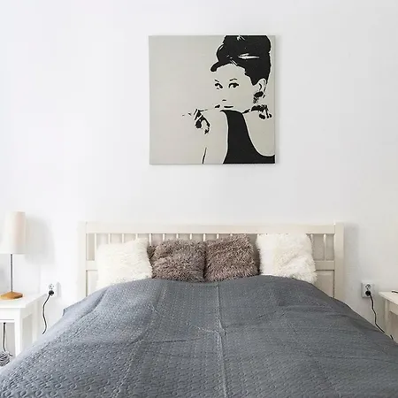 Dora Near Buda Castle With Parking! Appartement *