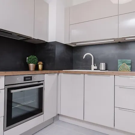 아파트 Tk Homes