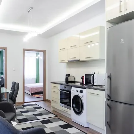 3 En Bedroom Flat In The Main Centre For 6ppl, 3bdr,3bthr,ac