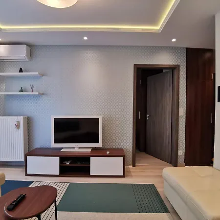 Luna Apartment