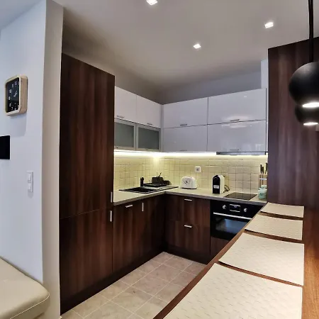 Luna Apartment